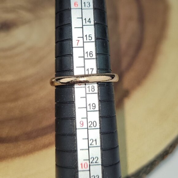 Faux Pearl Gold Tone Ring Size 8 - Picture 3 of 3